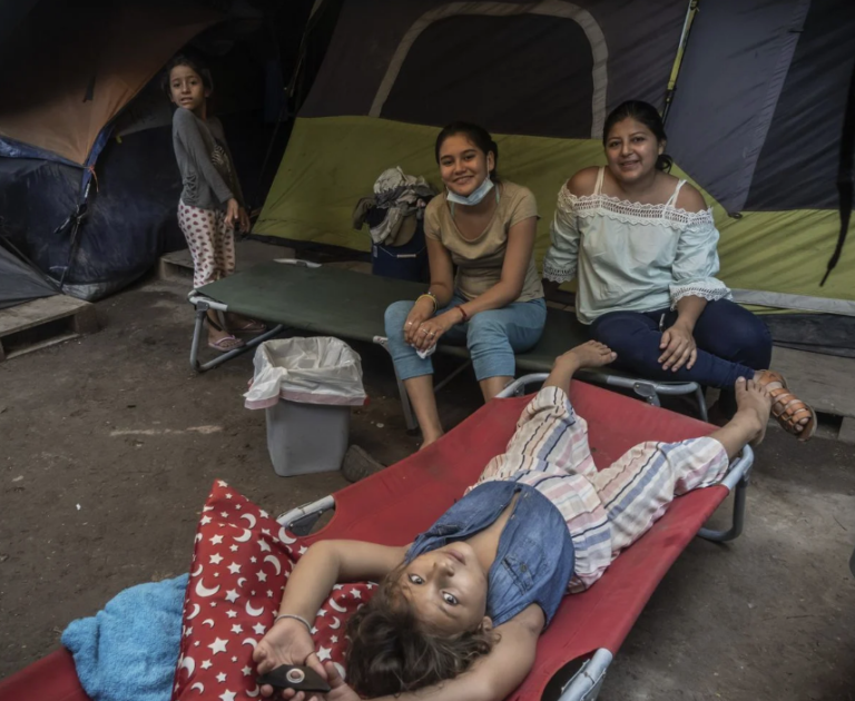 Julissa cruzó la frontera con 12 años y se contagió del virus en Nueva York