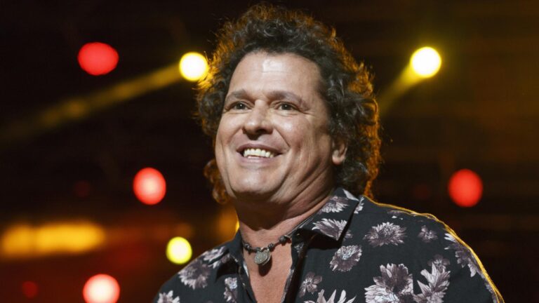 Carlos Vives y mi maestra Lesbia me enseñaron el ABC para amar las palabras